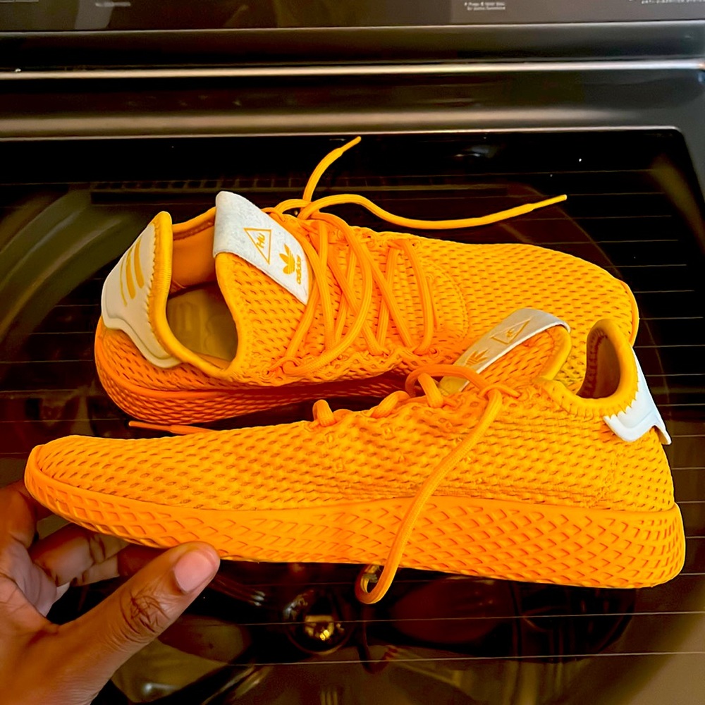 Adidas Tennis Hu J - Pharrell Solid Gold